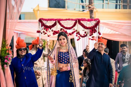 Navy Blue Wedding Photoshoot & Poses Photo