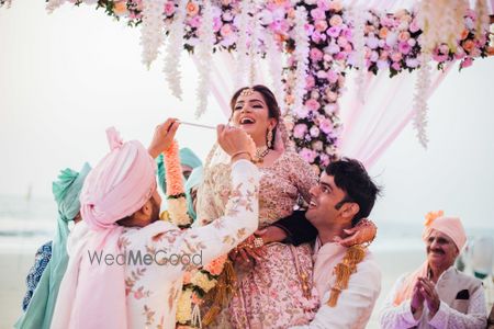 Photo of Happy bride jaimala shot