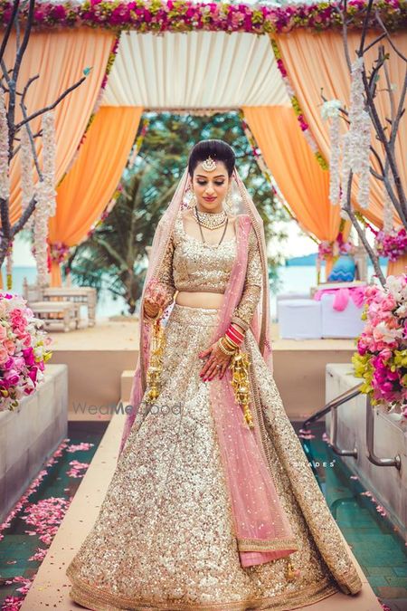 Bridal Lehenga Photo shimmery gold lehenga