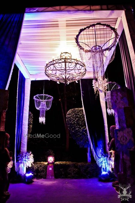 Photo of night entrance decor to farmhouse