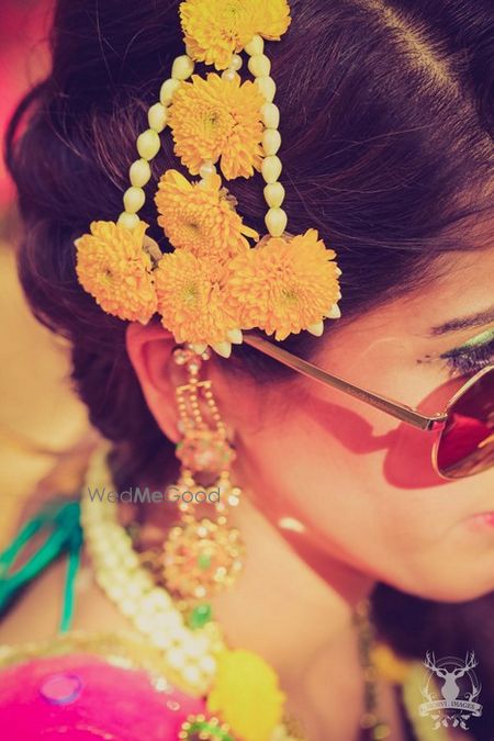 Photo of mehendi floral jewellery