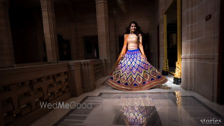 Photo of Twirling bride in purple lehenga on mehendi