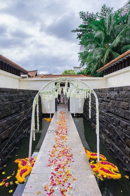 Photo of aisle decor