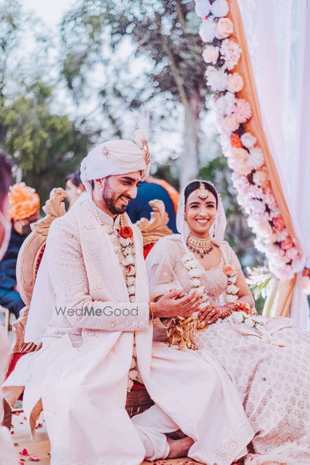 Photo of intimate wedding couple matching the decor