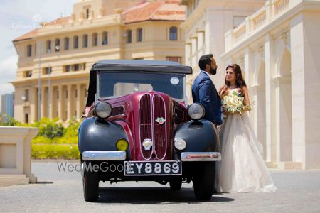 Photo of Couple entry or exit in vintage car