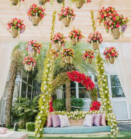 Photo of Mehendi decor idea with hanging pots