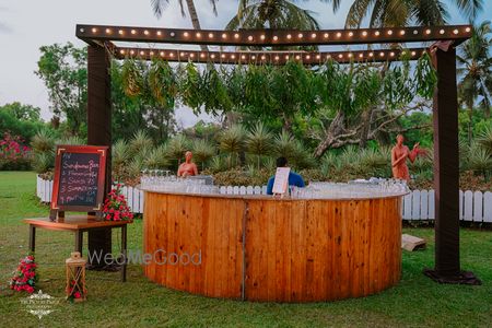 Photo of wedding outdoor bar