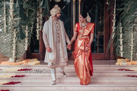 Photo of South Indian couple in unique outfits