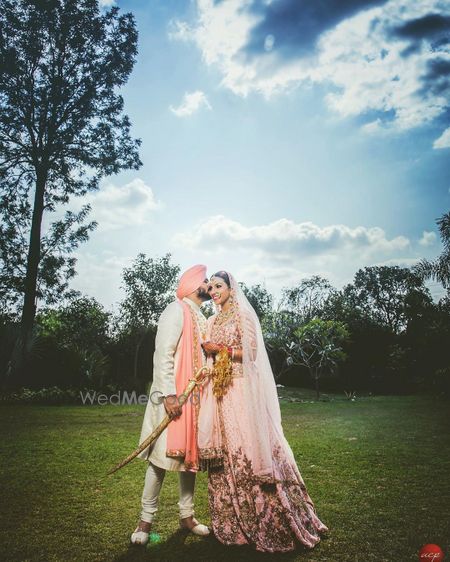 Photo of couple kissing shot