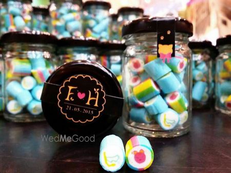 Photo of Personalised candy as wedding favors