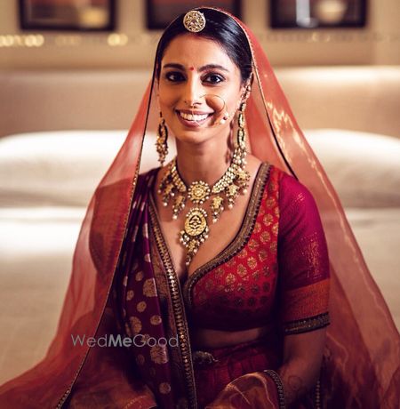 Photo of Minimal and classy bridal portrait!