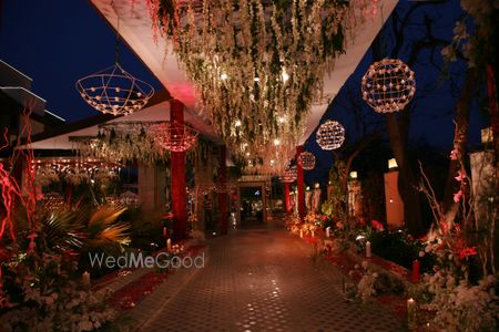 Photo of Floral Entrance Decor