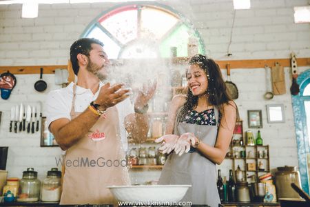 Photo of cooking pre-wedding shoot