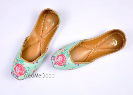 Photo of Floral print juttis