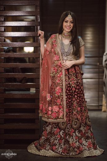 Photo of Bridal lehenga By Varun Bahl