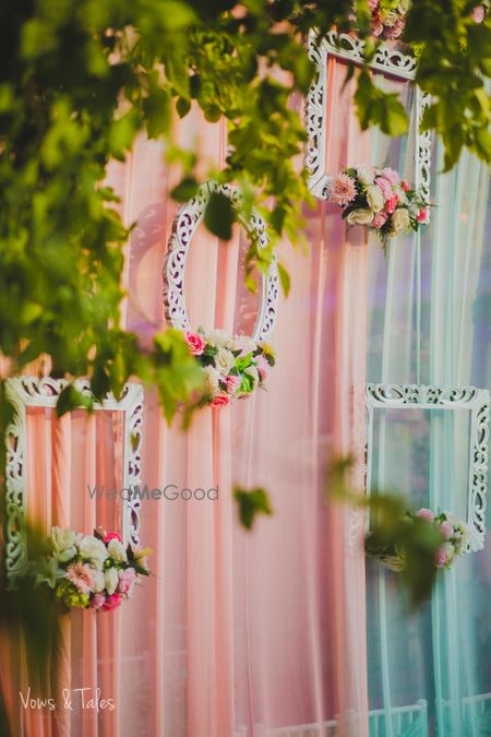 Photo of Floral frames in decor