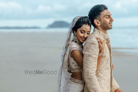 Photo of Beach couple portrait idea pose