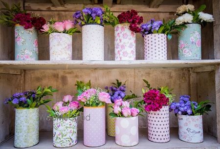 Photo of Cute Parisian decor with mix and match vases and flowers