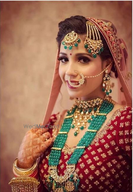 Photo of Contrasting jewellery with green big beads