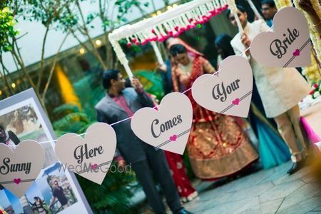 Photo of here comes your bride  banner