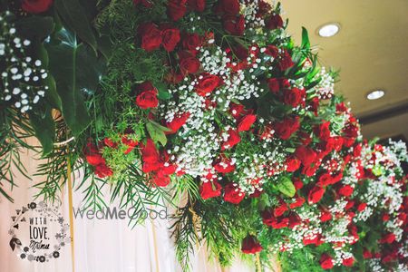 Photo of Red Roses Decor