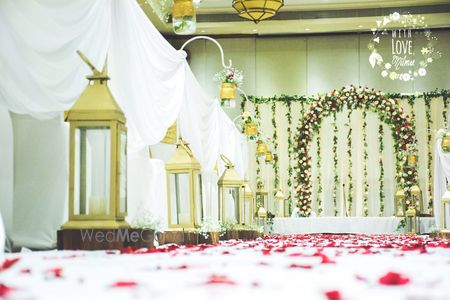 Photo of Gold Lanterns Entrance Decor