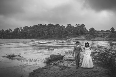 Photo of black and white vintage pre wedding shoot