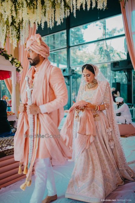 Photo of Sikh couple shot during Anand Karaj