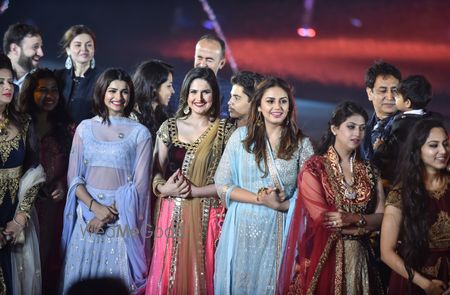 Photo of Huma qureshi and zarine khan at wedding